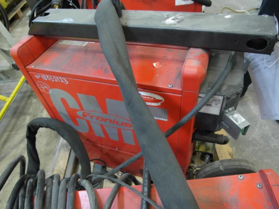 Robôs industriais-2